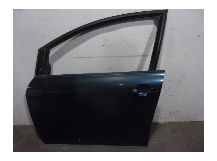 Recambio de puerta delantera izquierda para seat toledo (5p2) 1.6 referencia OEM IAM 5P0831055 AZUL 5 PUERTAS