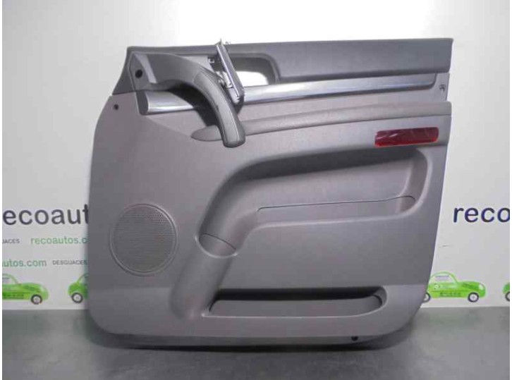 Recambio de guarnecido puerta delantera derecha para ssangyong rodius 2.0 td cat referencia OEM IAM 7220221000 