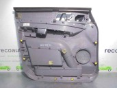 Recambio de guarnecido puerta delantera derecha para ssangyong rodius 2.0 td cat referencia OEM IAM 7220221000  