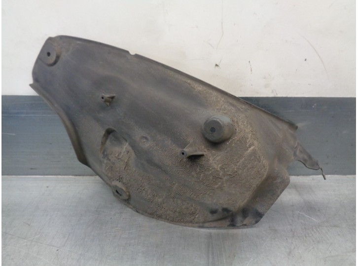 Recambio de paso rueda trasero izquierdo para bmw serie 3 compact (e46) 2.0 16v referencia OEM IAM 51718253829 CESTA 8C