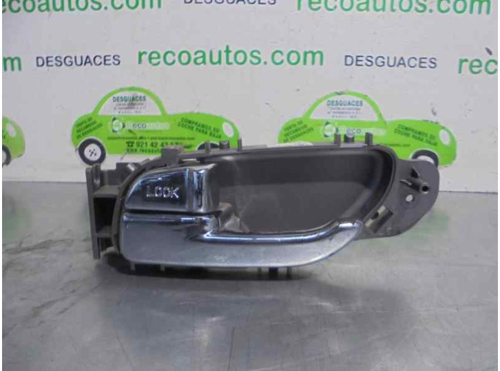 Recambio de maneta interior delantera izquierda para ssangyong rodius 2.0 td cat referencia OEM IAM 7241021000 
