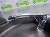 Recambio de maneta interior delantera izquierda para ssangyong rodius 2.0 td cat referencia OEM IAM 7241021000  