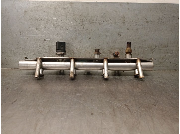 Recambio de rampa inyectora para audi a3 (8p1) s3 quattro referencia OEM IAM 06F133317L 06F133317L 