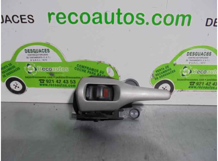 Recambio de maneta interior delantera derecha para toyota auris 1.3 16v cat referencia OEM IAM 6920502120B1  