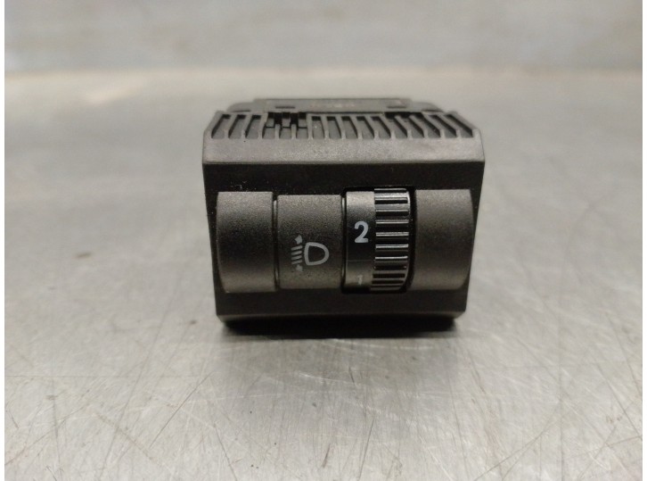 Replacement dashboard light switch for Volkswagen Up! (121) 1.0 OEM IAM reference 1S0941333 