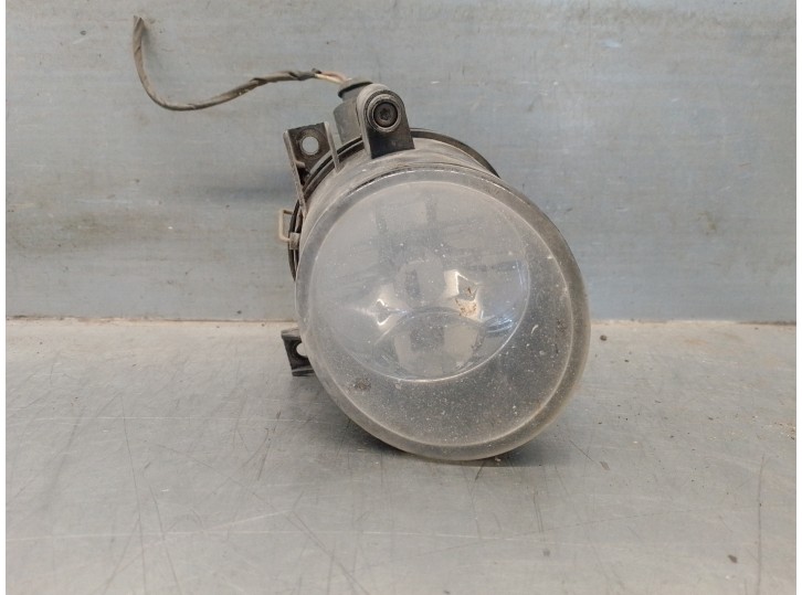 Replacement right fog light for Seat Toledo (5p2) 1.6 OEM IAM reference 5P0941602 2 PINS 5 DOORS