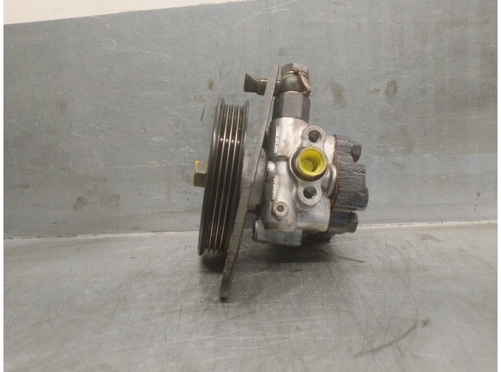 Replacement power steering pump for Kia Shuma II 1.6 CAT OEM IAM reference 1K2N132600 