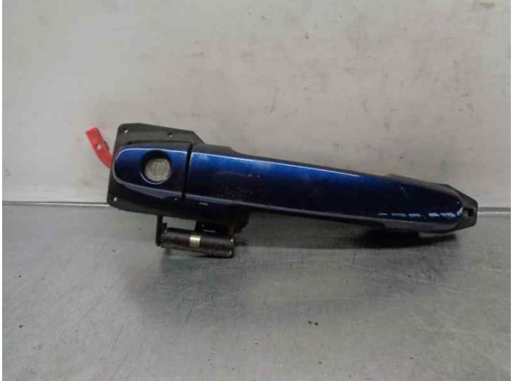 Recambio de maneta exterior delantera izquierda para toyota avensis verso (m20) 1998 referencia OEM IAM 6921112220A0  