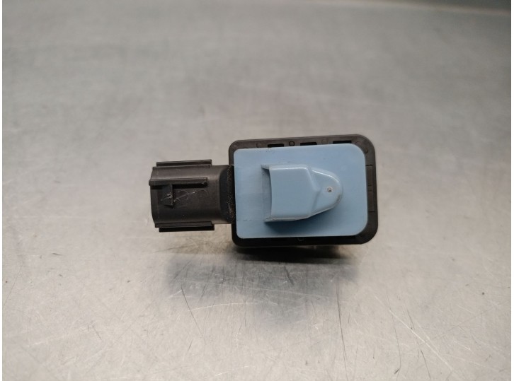 Recambio de sensor airbag para toyota yaris (_p21_, _pa1_, _ph1_) 1.5 hybrid (mxph10) referencia OEM IAM 8983A0D011 8983A0D011 