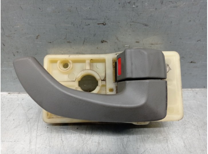 Recambio de maneta interior trasera derecha para hyundai tucson (jm) 2.0 crdi cat referencia OEM IAM 2600071000 826202E000U7 