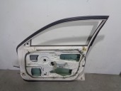 Recambio de puerta delantera derecha para mitsubishi carisma berlina 4 (da0) 1.9 turbodiesel referencia OEM IAM MR125466 BLANCA 