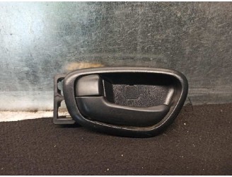 Recambio de maneta interior trasera izquierda para hyundai i10 1.1 12v cat referencia OEM IAM 826130X000  