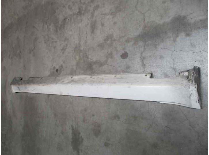 Recambio de faldon lateral para hyundai sonata (nf) 2.0 crdi cat referencia OEM IAM 877543K000 