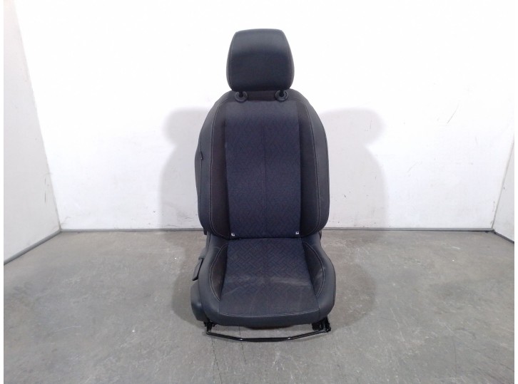 Replacement front right seat for Opel Corsa F (P2JO) 1.5 (68) OEM IAM reference YH01 