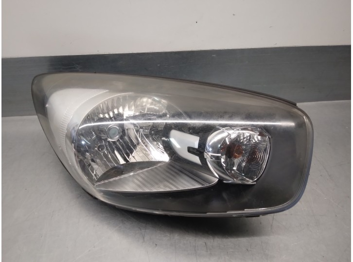 Recambio de faro derecho para kia picanto 1.0 cat referencia OEM IAM 921021Y011  5 PUERTAS