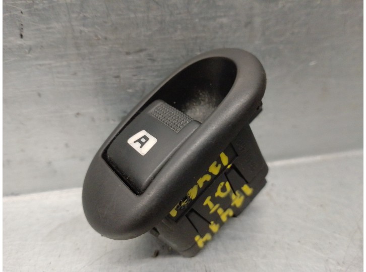 Replacement front left window regulator switch for Fiat Stilo (192) 1.9 JTD CAT OEM IAM reference 96401469XT 