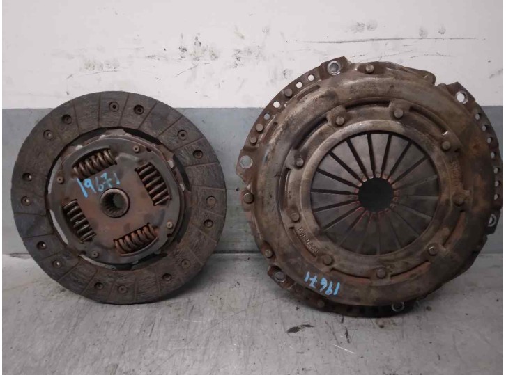 Recambio de kit embrague para peugeot 3008 premium referencia OEM IAM 9661082580 9674988480 LUK