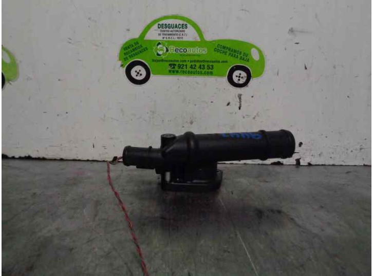 Replacement thermostat for Volkswagen Passat Saloon (3C2) 2.0 TDI DPF OEM IAM reference 03G121132 