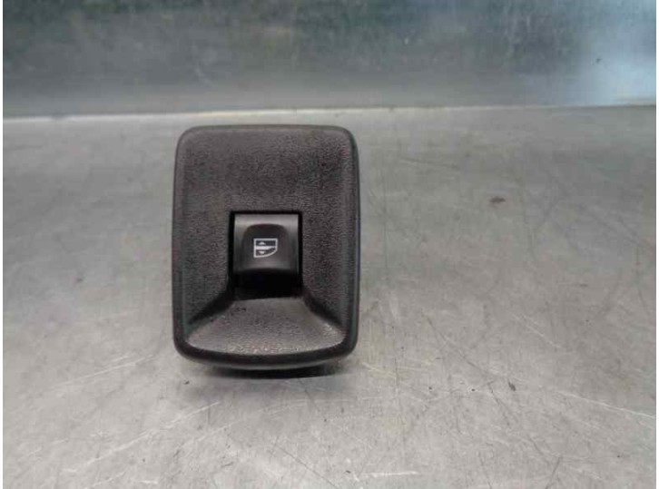 Recambio de mando elevalunas delantero derecho para dacia sandero ii 1.0 12v cat referencia OEM IAM 254217475R  