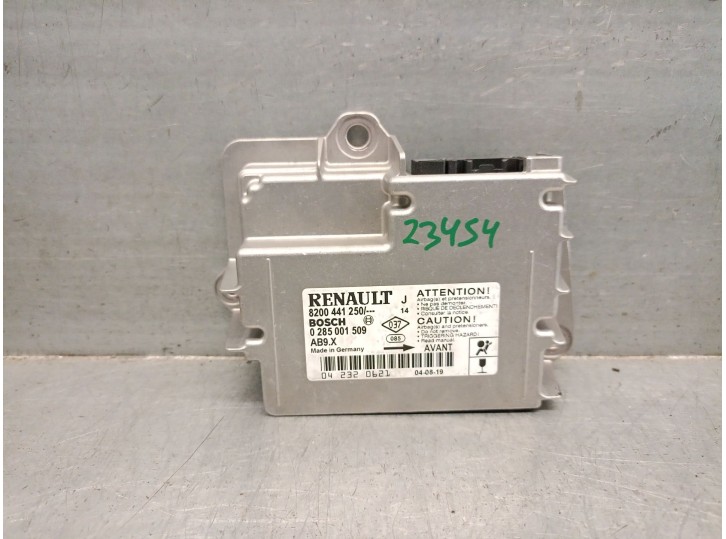 Recambio de centralita airbag para renault modus 1.5 dci diesel referencia OEM IAM 8200441250  BOSCH