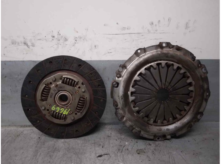 Recambio de kit embrague para renault kangoo (f/kc0) 1.5 dci diesel referencia OEM IAM 194761 196357 VALEO