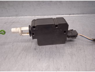 Recambio de motor tapa deposito combustible para bmw serie 5 berlina (e39) 3.0 24v turbodiesel cat referencia OEM IAM 6711835216