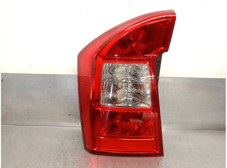 Recambio de piloto trasero izquierdo para kia carens iii monospace (un) 2.0 crdi 140 referencia OEM IAM 924011D010 
