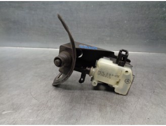 Recambio de motor tapa deposito combustible para mercedes-benz clase cls (w219) 3.5 v6 cat referencia OEM IAM A2518200197  