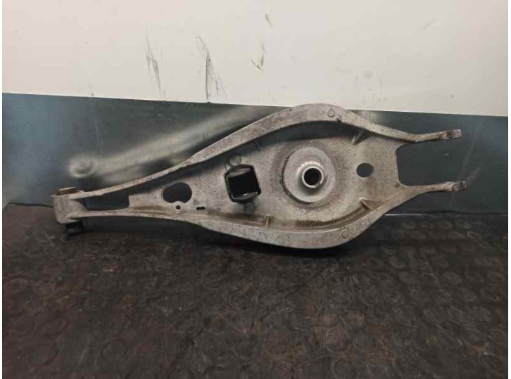 Recambio de brazo suspension inferior trasero derecho para bmw z4 roadster (e85) 2.2i referencia OEM IAM 33321094890  
