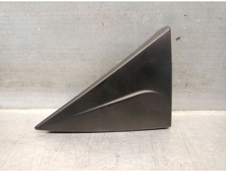 Recambio de molduras traseras para dacia sandero iii 1.0 tce 90 referencia OEM IAM 960328021R 960328021R 