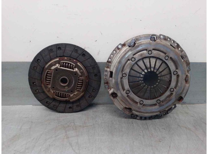 Recambio de kit embrague para seat leon (5f1) 1.6 tdi referencia OEM IAM 04L141025F 04L141015D 