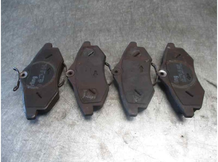 Replacement brake pads for Citroën C3 1.4 Cool OEM IAM reference 6114951 GIRLING