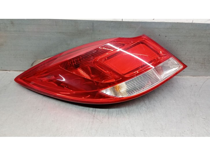 Recambio de piloto trasero izquierdo para opel insignia a (g09) 2.0 cdti (68) referencia OEM IAM 13279621 1222187 