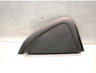 Recambio de molduras traseras para dacia sandero iii 1.0 tce 90 referencia OEM IAM 788723024R  