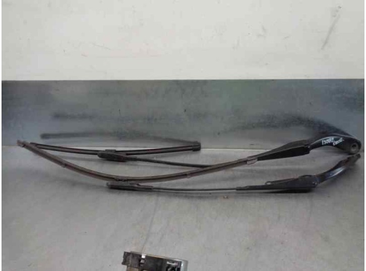 Recambio de brazo limpia delantero derecho para bmw serie 3 gran turismo (f34) 330d referencia OEM IAM 61617260474 61617286105 