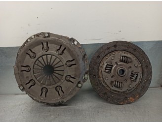 Recambio de kit embrague para ford escort berlina 1.6 cat-u referencia OEM IAM 5029599 LUK