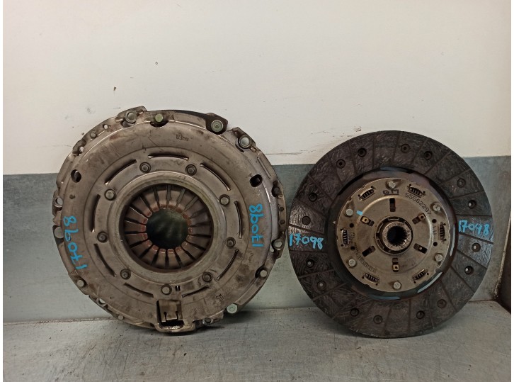 Recambio de kit embrague para opel zafira b 1.7 16v cdti referencia OEM IAM 6606035 55562298 VALEO