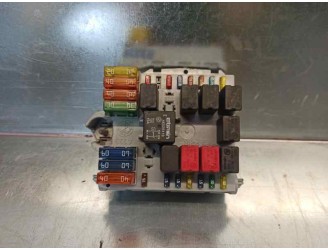 Replacement relay/fuse box for Lancia Thesis (115) 2.4 JTD CAT OEM IAM reference 60679253 