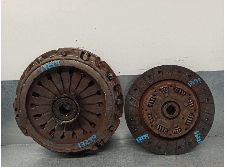 Recambio de kit embrague para citroën jumpy 2.0 hdi referencia OEM IAM 2052F1 184338 VALEO