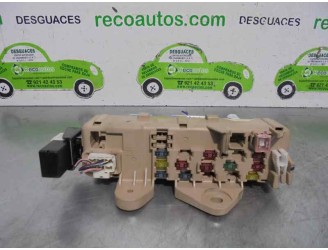 Recambio de caja reles / fusibles para mazda 323 berlina f/s (bj) 1.4 16v cat referencia OEM IAM 8E060718 