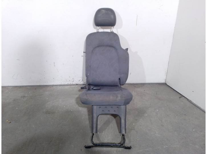 Recambio de asientos trasero izquierdo para toyota yaris verso (_p2_) 1.3 (ncp20_, ncp22_) referencia OEM IAM 7149052260B0 71490