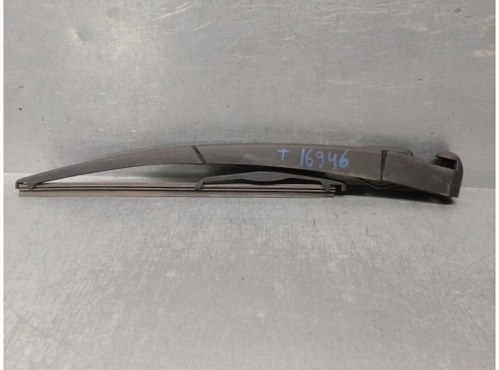 Recambio de brazo limpia trasero para smart coupe 1.0 cat referencia OEM IAM A4518200044  