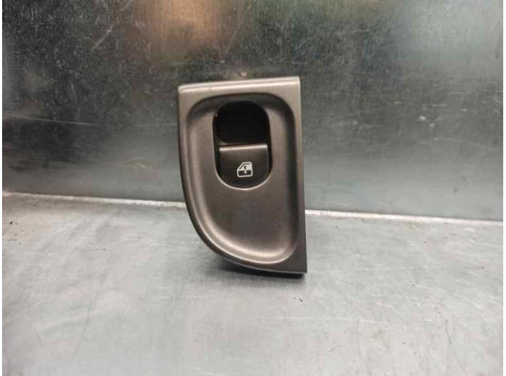 Recambio de mando elevalunas trasero derecho para lancia thesis (115) 2.4 jtd cat referencia OEM IAM 156029340 