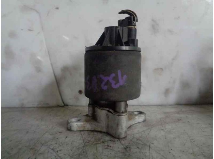 Recambio de valvula egr para opel corsa b 1.2 referencia OEM IAM 5851005  