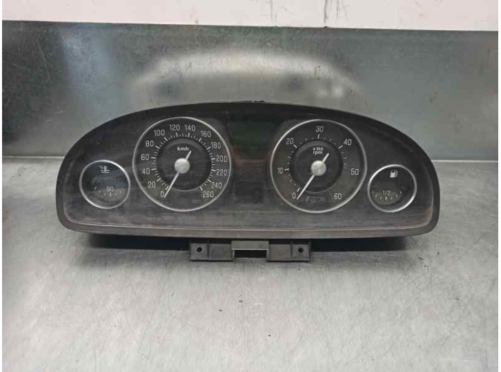 Replacement instrument cluster for Lancia Thesis (115) 2.4 JTD CAT OEM IAM reference 60682041 