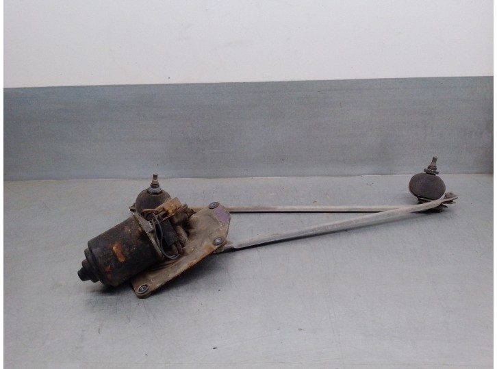 Recambio de motor limpia delantero para isuzu trooper 2.8 turbodiesel referencia OEM IAM 4JB1  