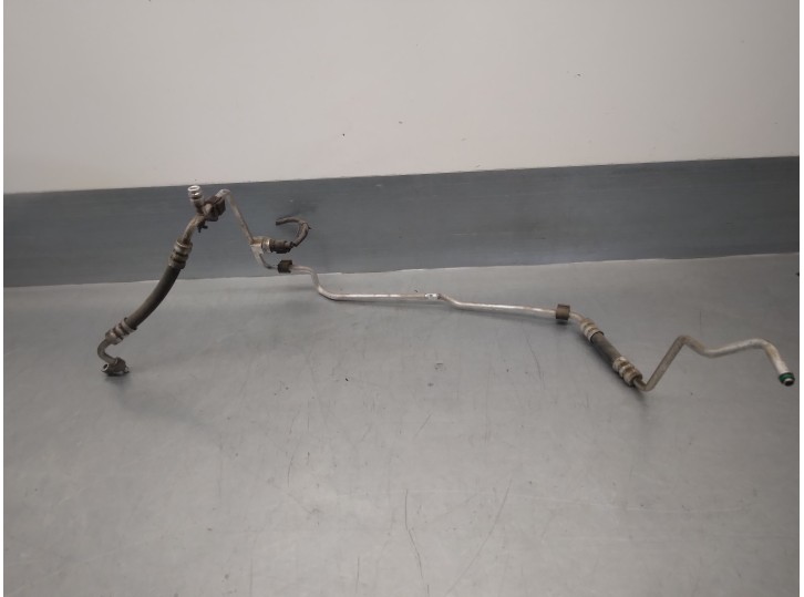 Replacement air conditioning pipes for Kia Picanto 1.0 CAT OEM IAM reference 977611Y000 