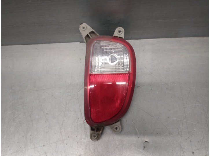 Replacement reverse light for Kia Picanto 1.0 CAT OEM IAM reference 924161Y1 5 DOORS