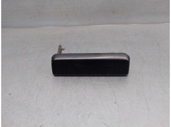 Recambio de maneta exterior delantera derecha para isuzu trooper 2.8 turbodiesel referencia OEM IAM 5796R1  5 PUERTAS