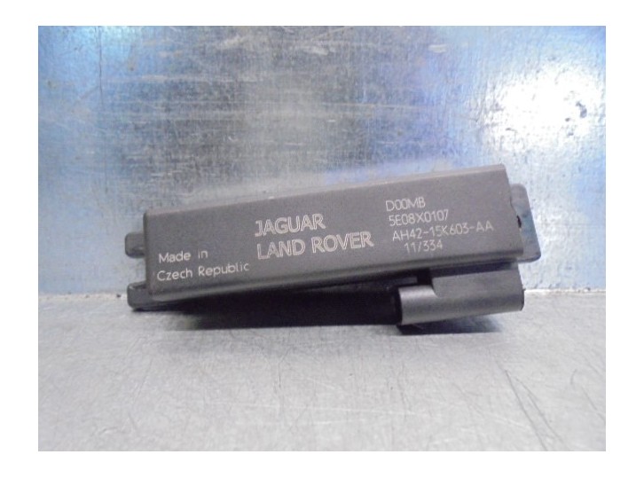 Recambio de antena para land rover evoque 2.2 td4 cat referencia OEM IAM AH4215K603AA 5E08X0107 